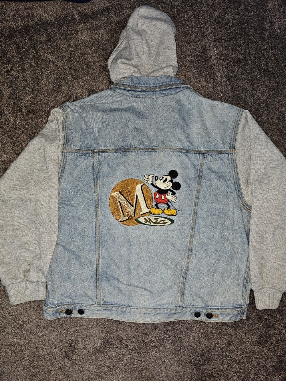 Vintage 90s Disney Parks & Resorts Mickey Embroidered Denim Jacket Hooded Sz L